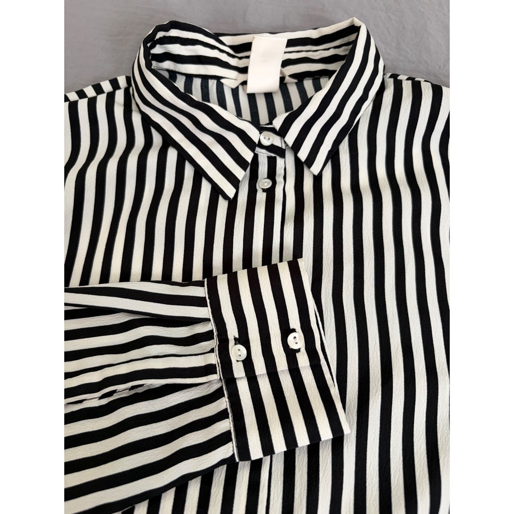 H&M Womens  Black & White Striped Button Down Shirt Blouse Size 8 Long Sleeve - Picture 3 of 8